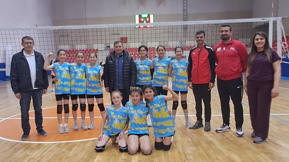 Erva Spor Kulübü Voleybol Müsabakalarında Yarı Final Başarısı